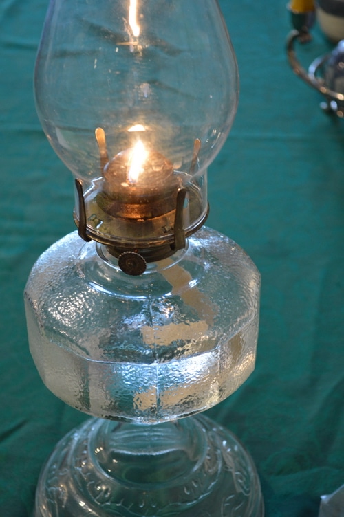 How to clean an oil lamp 6