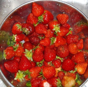 A bowl of fresh strawberries just washed