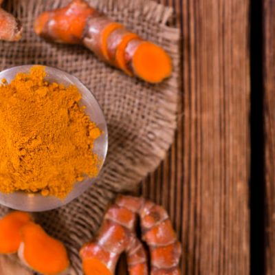 Make a Natural Turmeric Supplement with Raw Turmeric Root