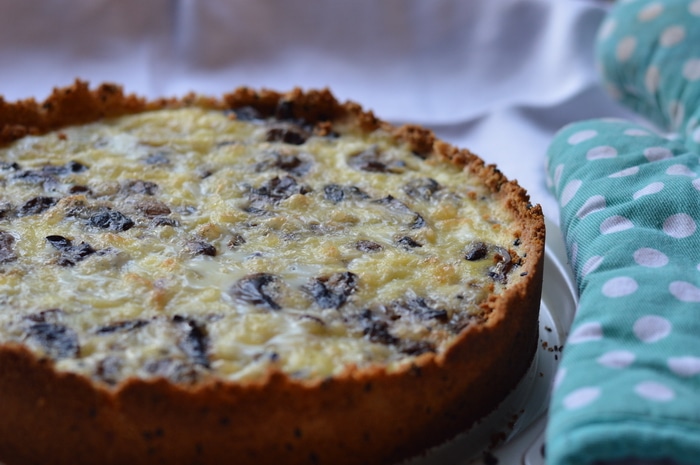 This gluten-free quiche recipe, along with the any of the 7 variations, can be ready in 30 minutes. It serves 8 so you can make it ahead for a week of lunches or serve to your family for dinner.