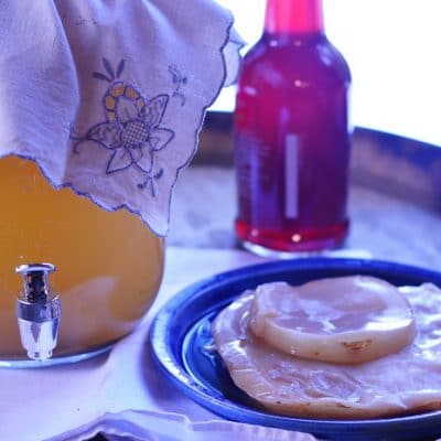 6 Ways to Incorporate Kombucha into Your Busy Lifestyle so You Can Reap the Health Benefits