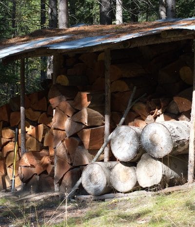 Firewood storage can be as much art as science, and these 4 storage ideas will work no matter how big or small your woodpile. 