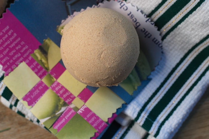 Gold, frankincense, and myrrh bath bombs are the perfect DIY gift for your BFF, secret santa, office party, or any where you need a little luxury without the price tag.  Make them in an afternoon for a quick stocking stuffer or DIY gift.